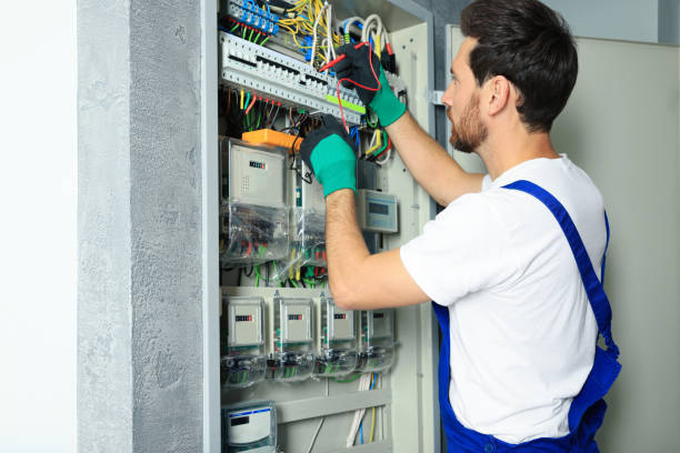 Best Commercial Electrician Services  in Cambridge, NE